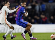 开云APP-克罗托内主场被逼平，保级压力增大