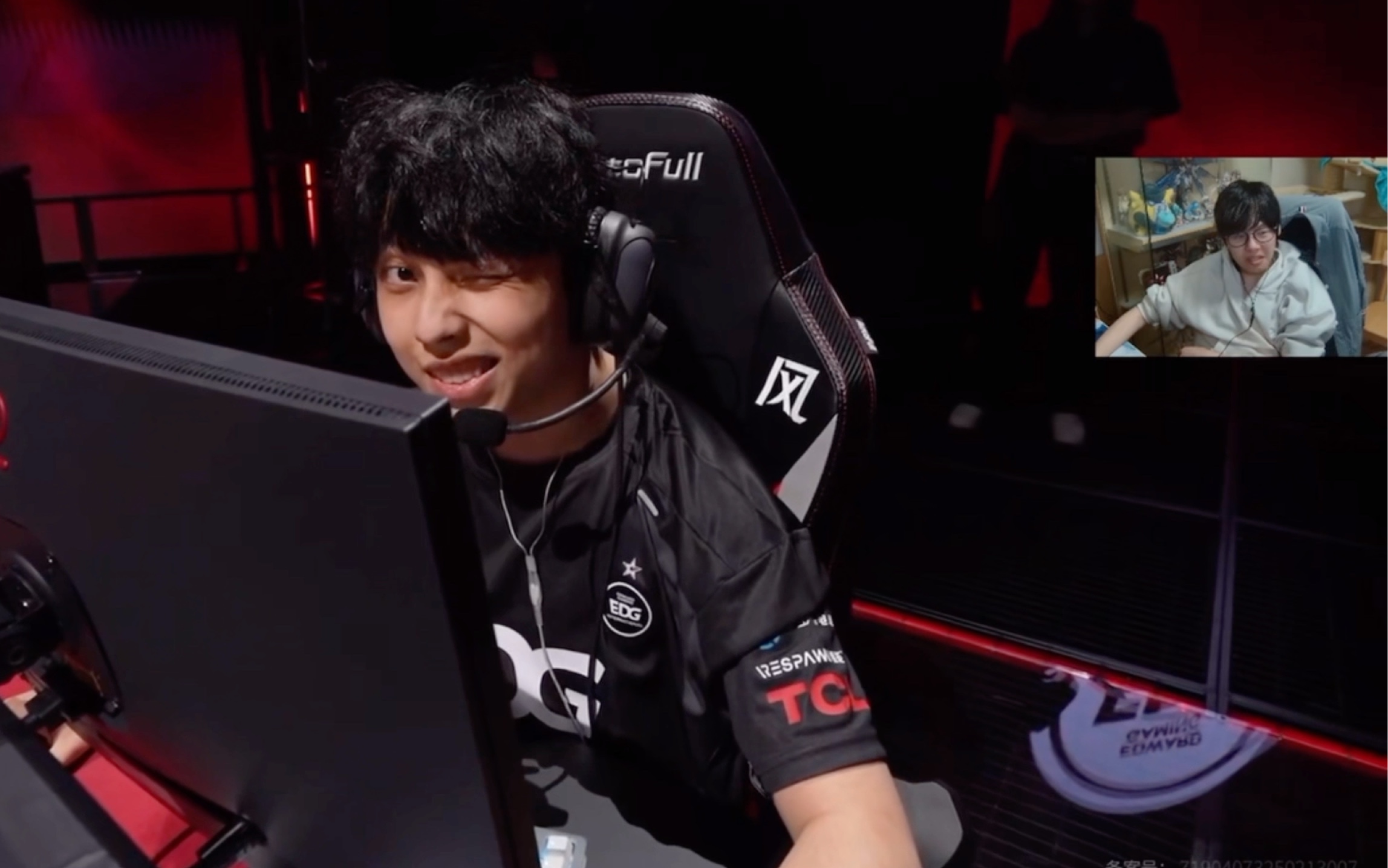 包含EDG横扫FNC,Inspired高光表现的词条 包含EDG横扫FNC,Inspired高光表现的词条