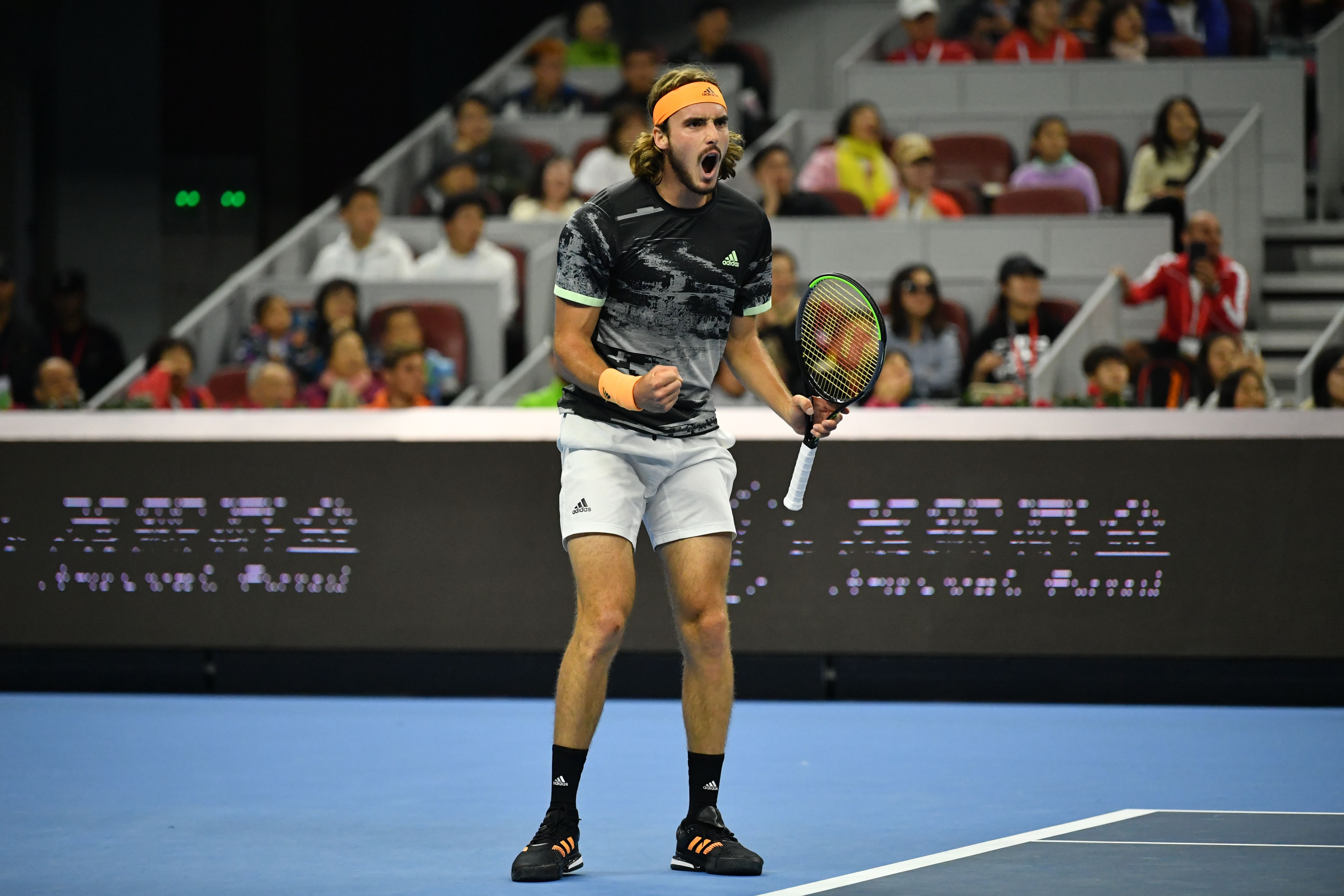 世界网球队血洗澳大利亚网球队，西西帕斯爆发神勇的简单介绍