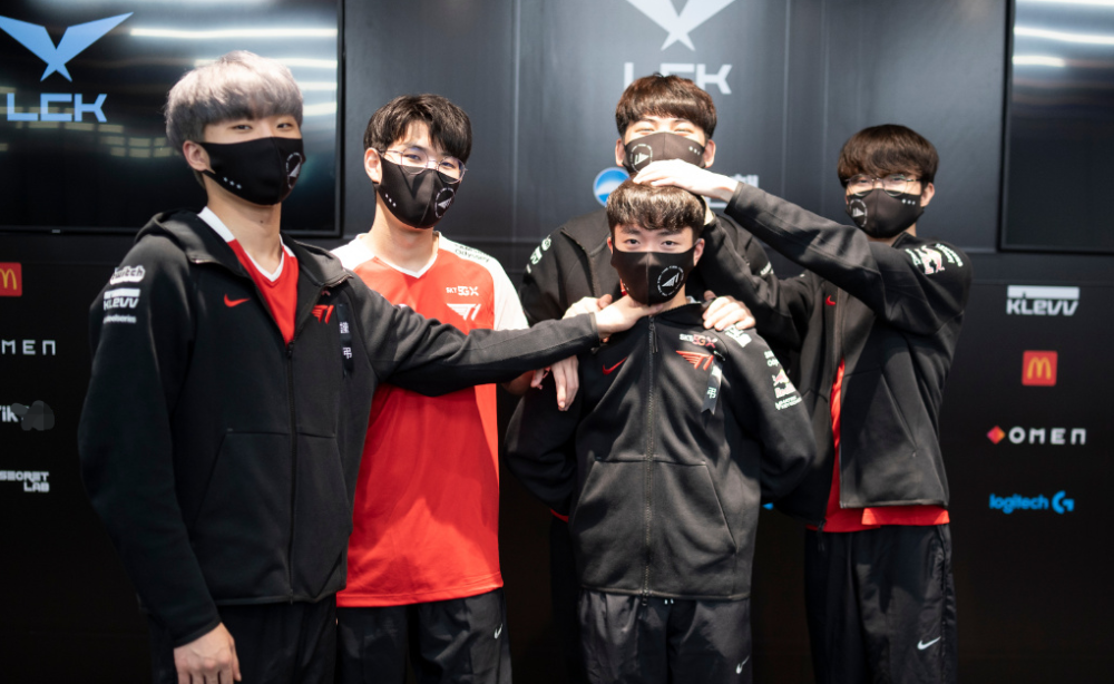 FPX轻取EDG,Hylissang统治全场 FPX轻取EDG,Hylissang统治全场