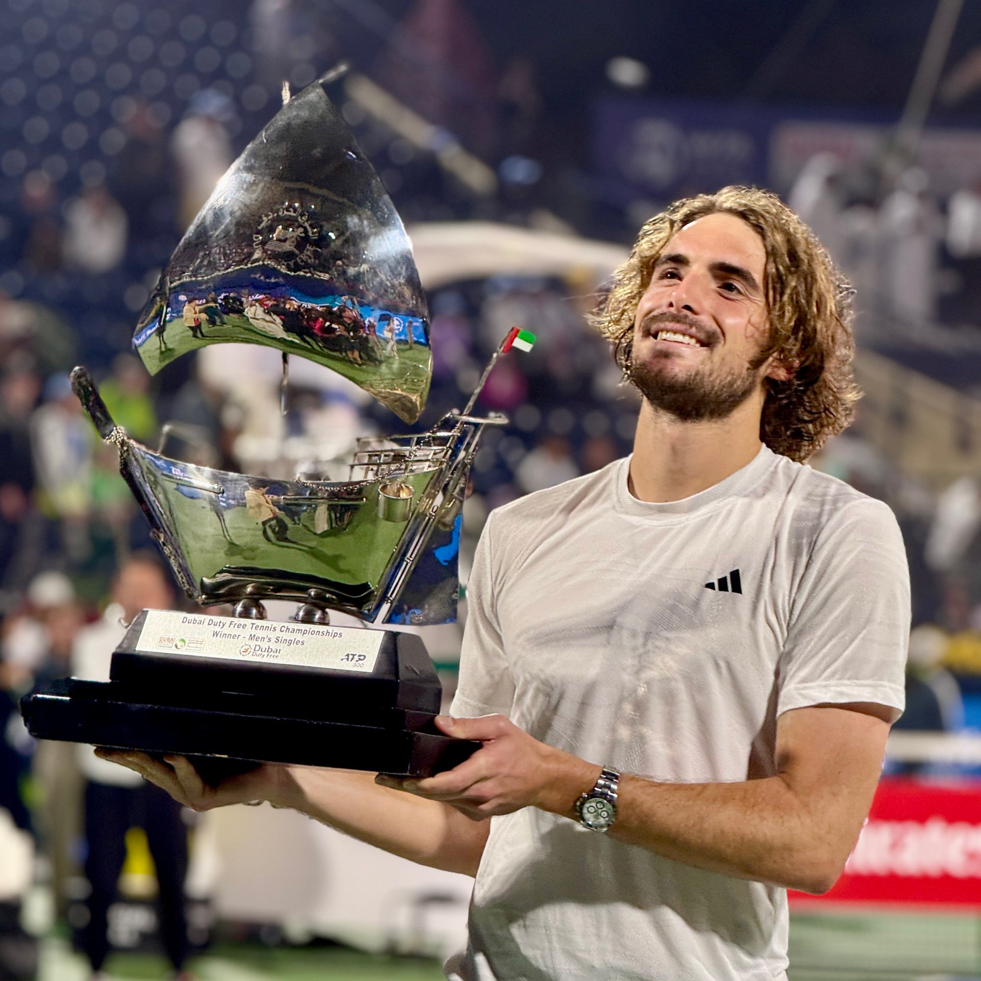 西班牙网球队爆冷美国网球队,西西帕斯完成帽子戏法 西班牙网球队爆冷美国网球队,西西帕斯完成帽子戏法