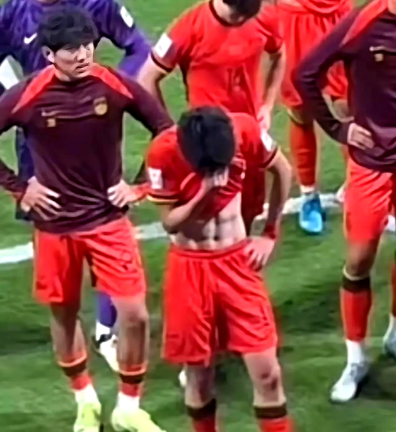 历史性巨头倒下!亚洲足坛震惊 历史性巨头倒下!亚洲足坛震惊