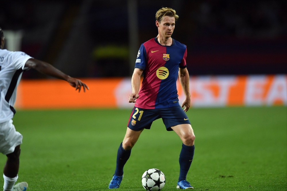 包含巴萨猛将德容调整战术，球队整体风格脱胎换骨的词条