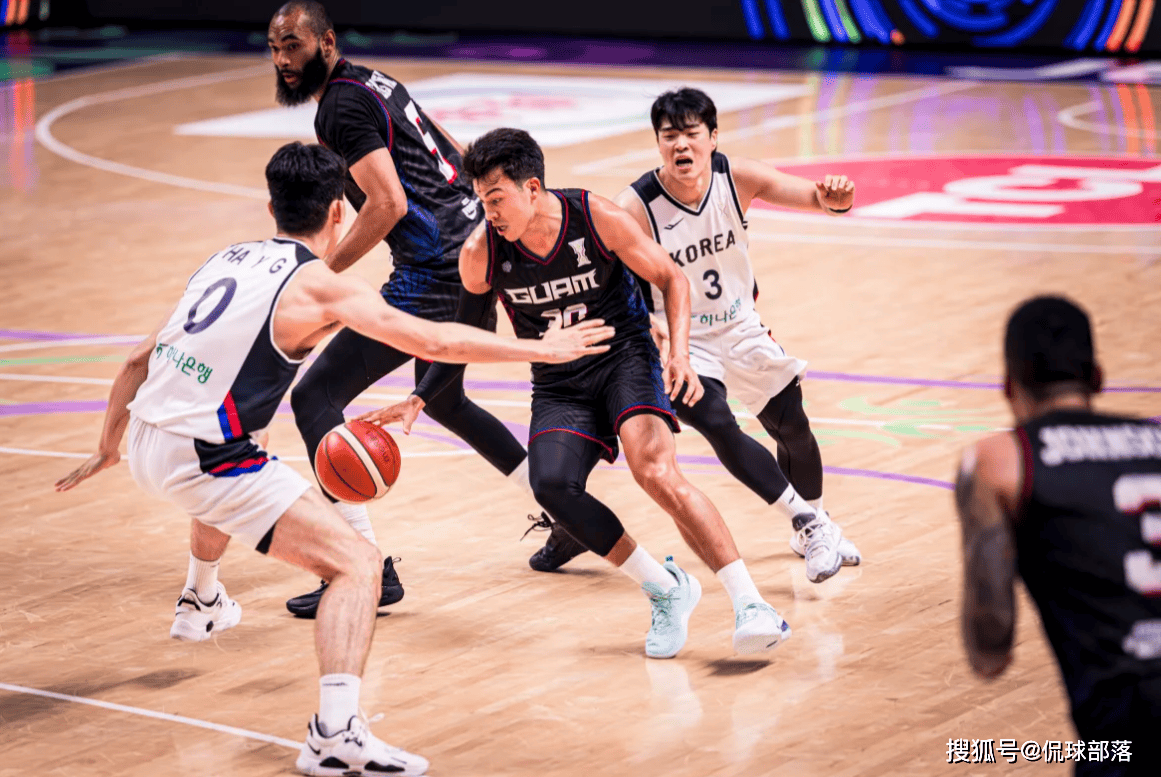 球队士气高昂,备战迎接亚洲巅峰对决 球队士气高昂,备战迎接亚洲巅峰对决