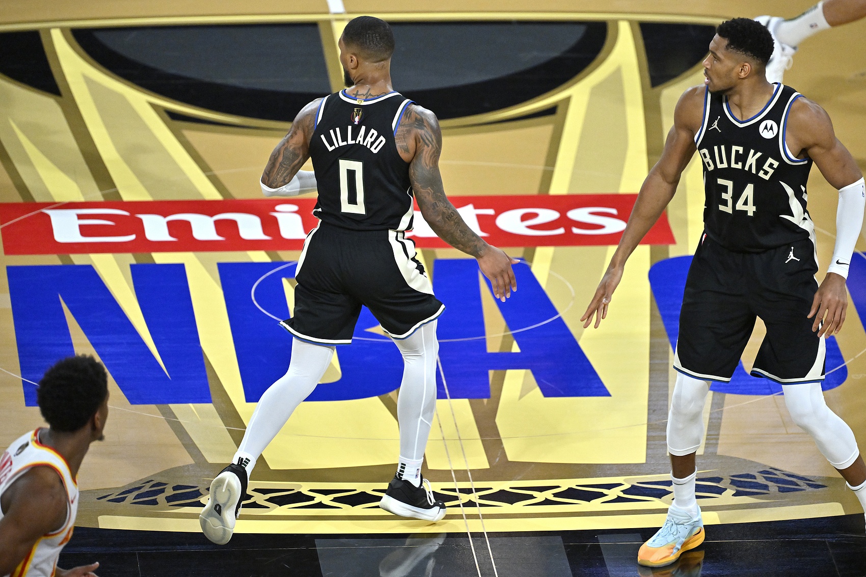 包含雄鹿全队火力全开,斩获第五连胜的词条 包含雄鹿全队火力全开,斩获第五连胜的词条