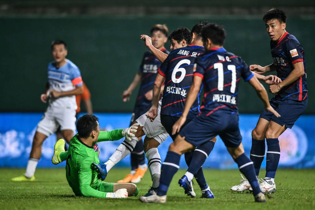 冠军路上再遇竞争，新锐球队勇闯前行的简单介绍