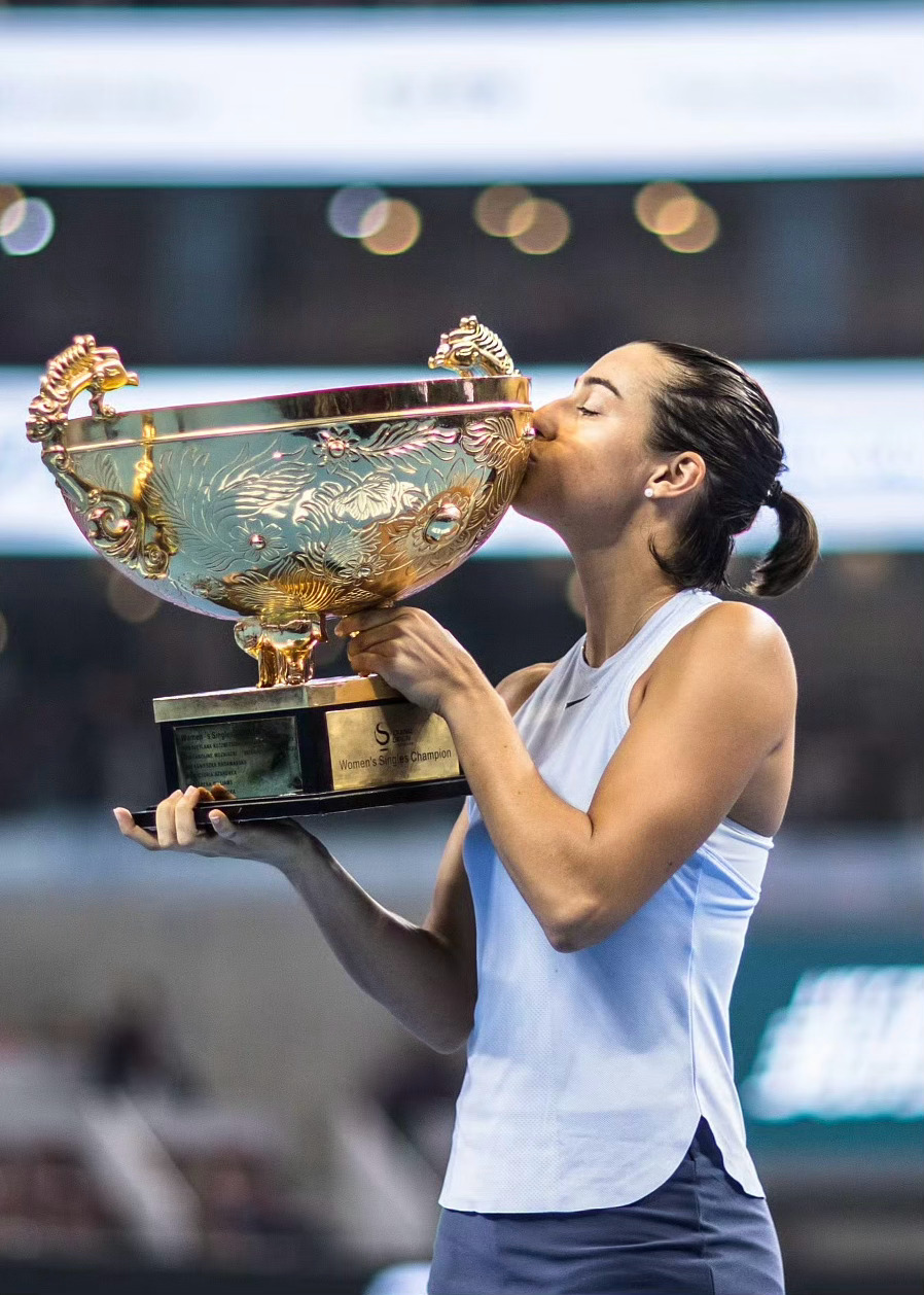 包含足球盛事中,女性运动员绽放光芒!的词条 包含足球盛事中,女性运动员绽放光芒!的词条