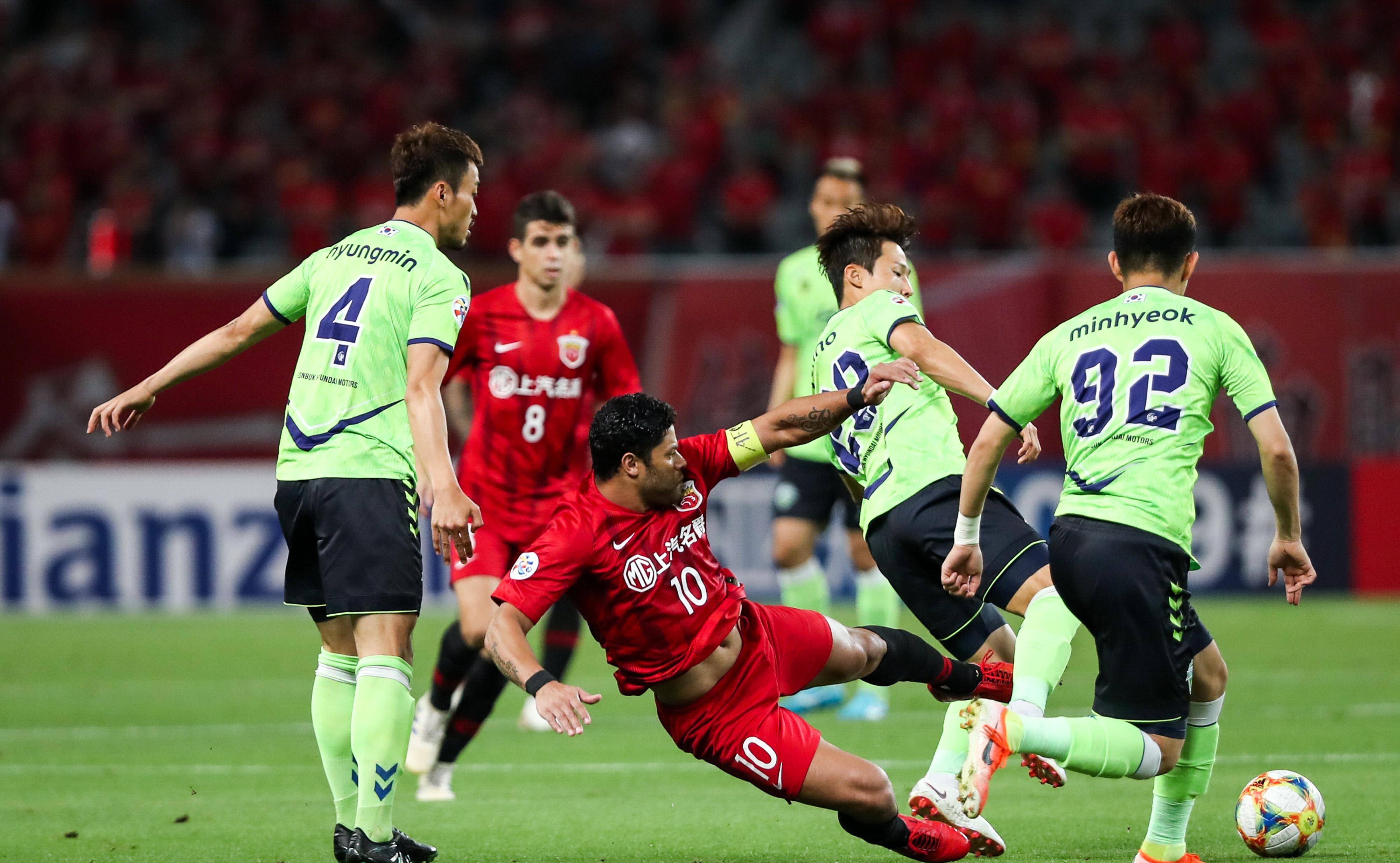 关于上港客场逆袭,终结苦主连胜的信息 关于上港客场逆袭,终结苦主连胜的信息