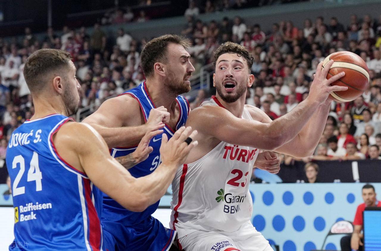 关于芬兰战胜乌克兰，成功晋级欧洲杯的信息