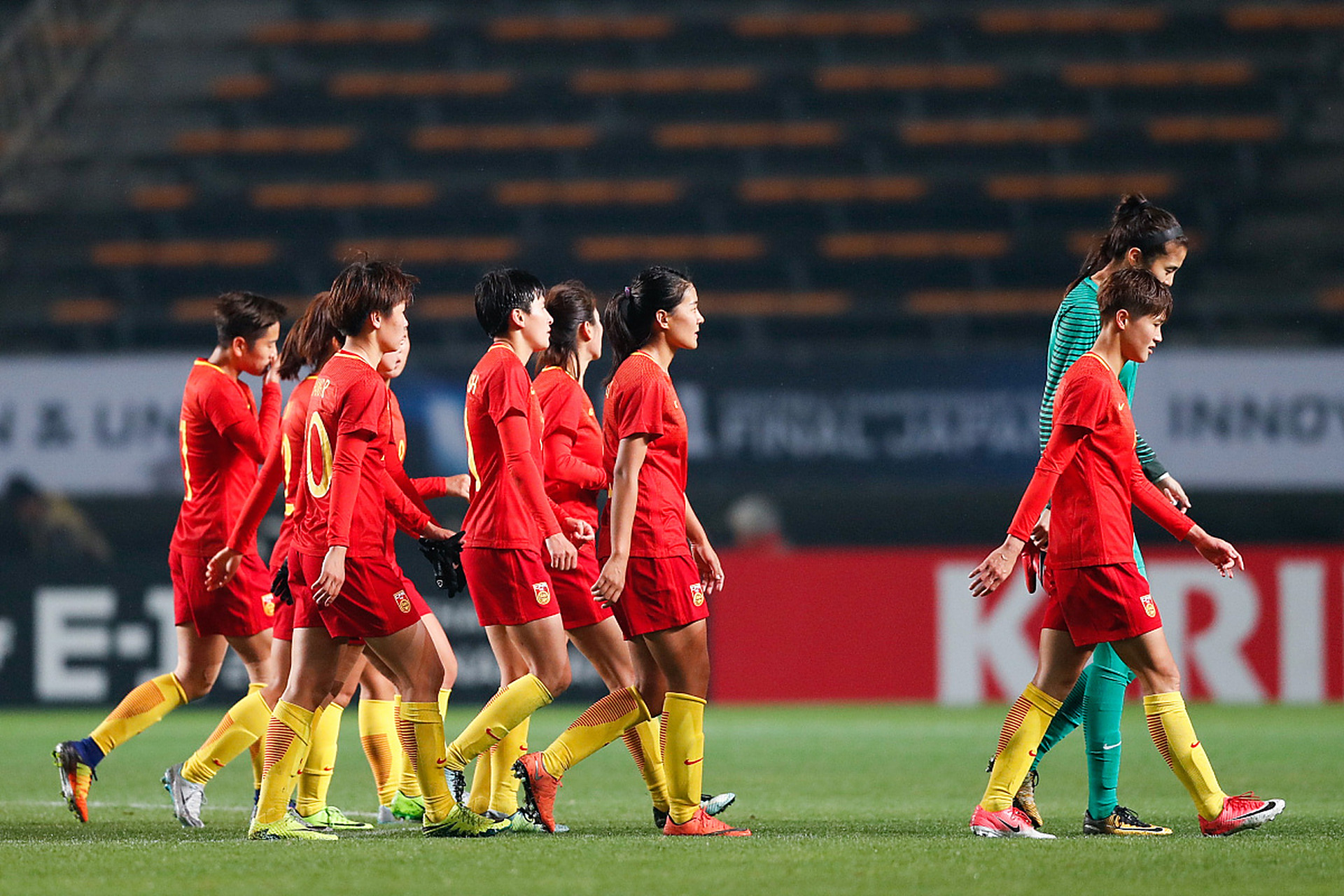 包含中国女足备战大赛,士气高昂的词条 包含中国女足备战大赛,士气高昂的词条