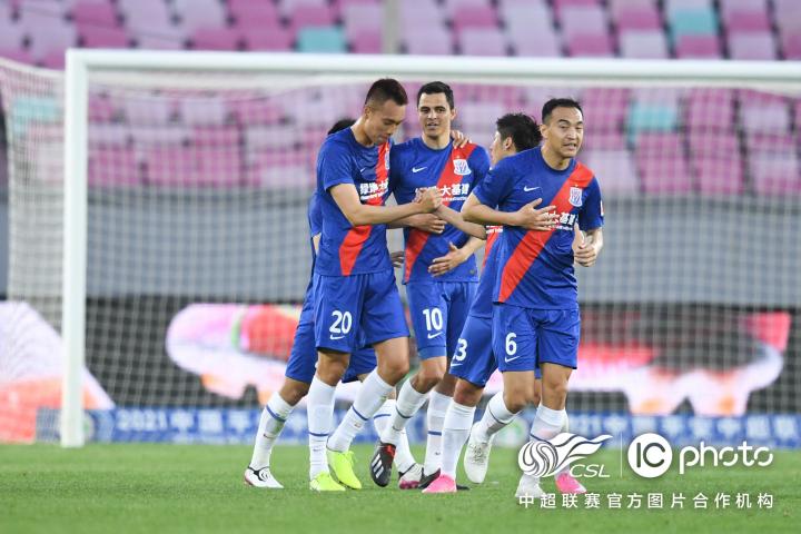 吉布森破门,助申花逆转胜卓尔 吉布森破门,助申花逆转胜卓尔