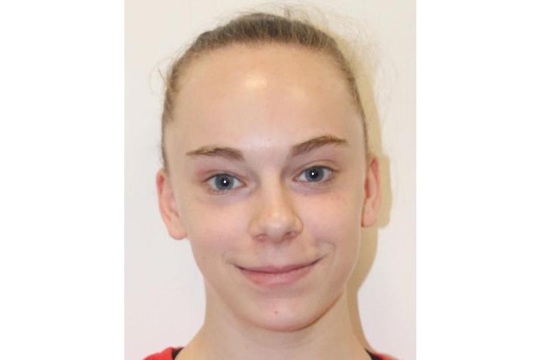 西班牙选手劳拉表演女子体操动人 西班牙选手劳拉表演女子体操动人