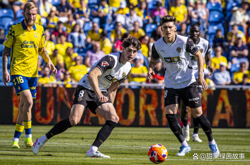 包含瓦伦西亚逆转获胜,小组出线席位稳固的词条 包含瓦伦西亚逆转获胜,小组出线席位稳固的词条