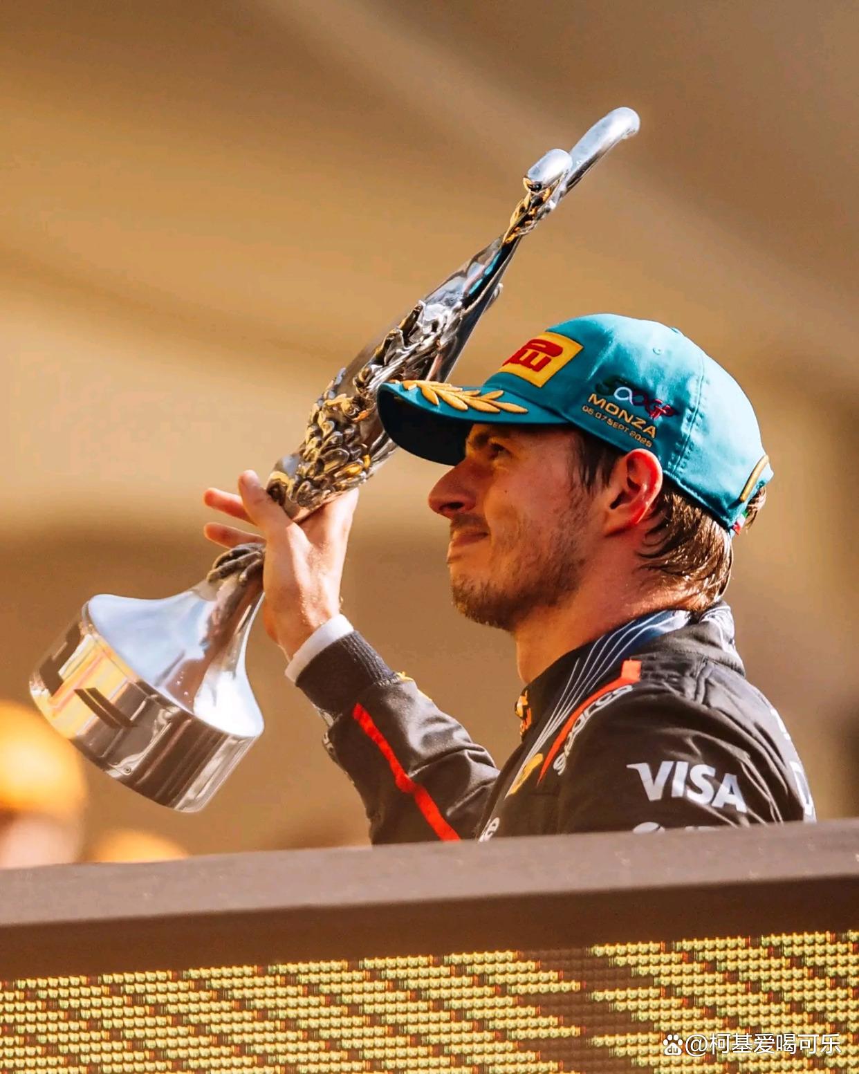 关于索伯车队逆转红牛二队,诺里斯点燃赛场的信息 关于索伯车队逆转红牛二队,诺里斯点燃赛场的信息