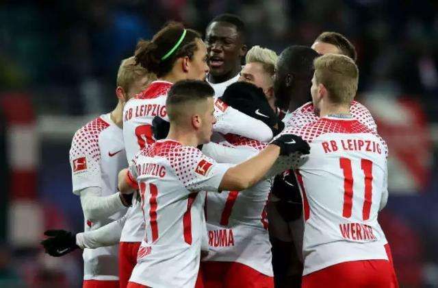 关于多特蒙德横扫莱比锡红牛，福登扛起全队的信息